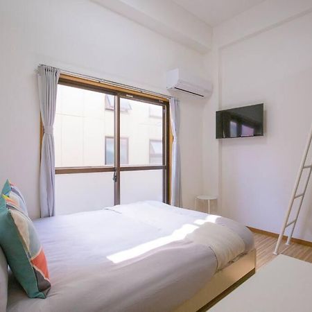 閑静な住宅街_暖かく居心地の良いデザイン Yoy-6 東京都 エクステリア 写真